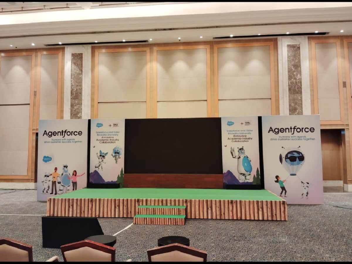 Exhibition Stall Fabrication Delhi - Exhibition Stage Setup Services